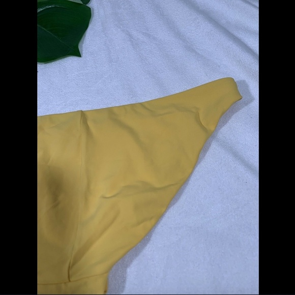 NEW $78 Robin Piccone Ava Classic Bikini Bottoms in Yellow [SZ Medium ]‎ #3381 - Picture 10 of 12